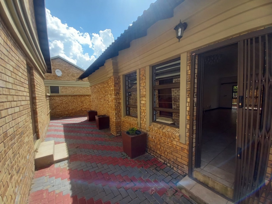 3 Bedroom Property for Sale in Shellyvale Free State